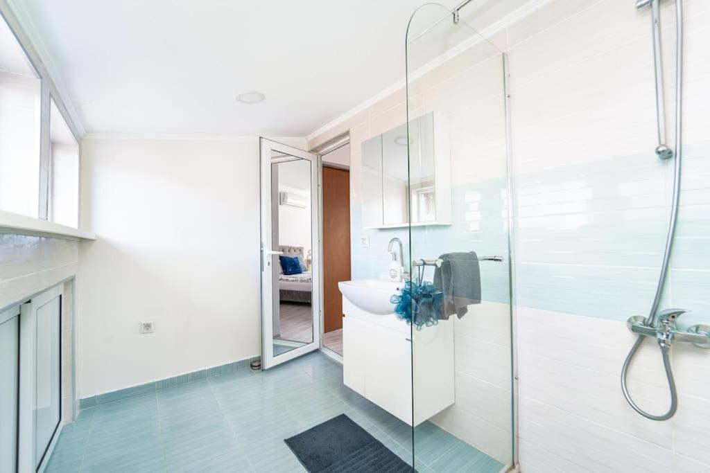 Central Apartment 2Bd Next To Vitosha Bul. ソフィア エクステリア 写真