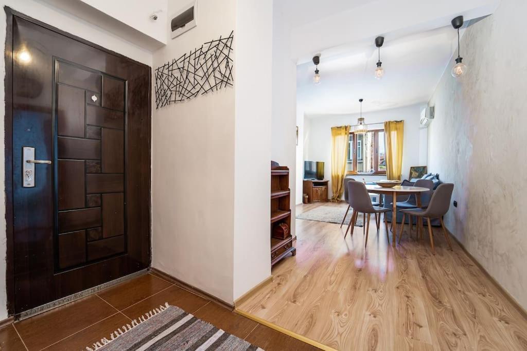 Central Apartment 2Bd Next To Vitosha Bul. ソフィア エクステリア 写真