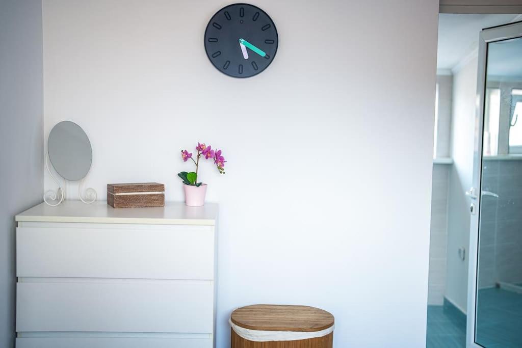 Central Apartment 2Bd Next To Vitosha Bul. ソフィア エクステリア 写真
